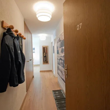 Haus Bodmen C, Gruensee 아파트 *