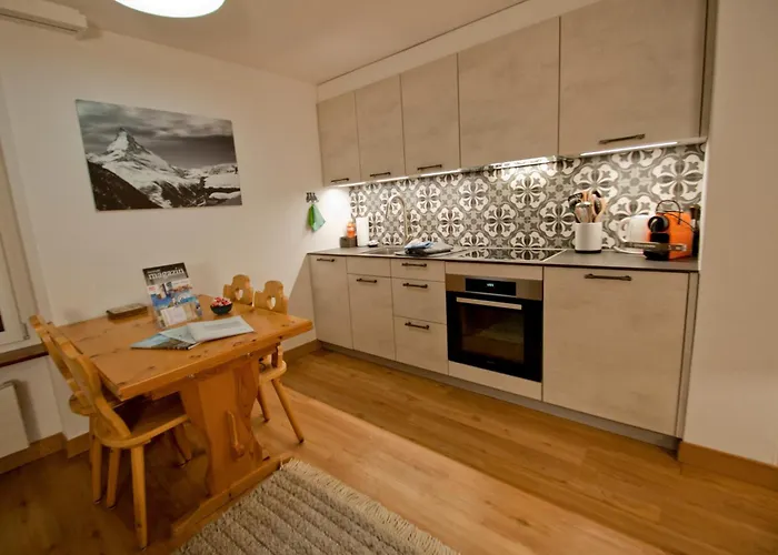 Haus Bodmen C, Gruensee Apartment